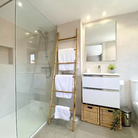 - Nuevo En Centro Lägenhet