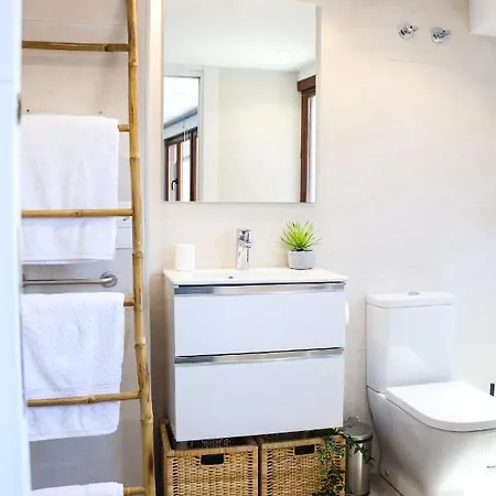 - Nuevo En Centro * Llanes