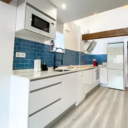 - Nuevo En Centro Apartment Llanes